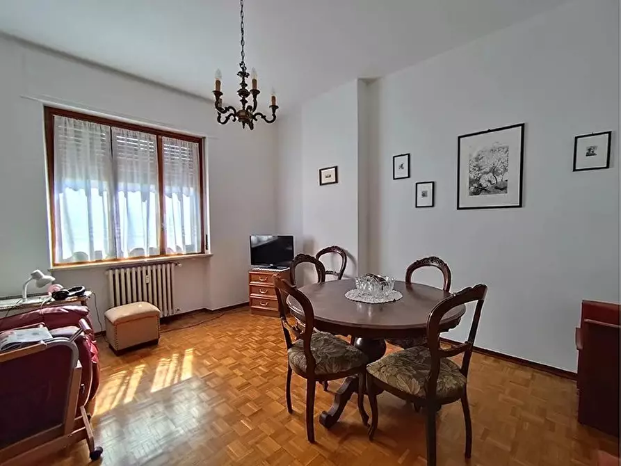 Immagine 4 di Casa trifamiliare in vendita  in VIA DIVISIONE CUNEENSE a Dogliani