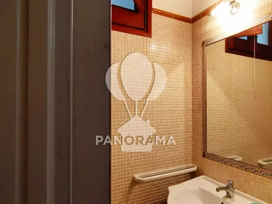 Immagine 14 di Casa trifamiliare in vendita  a Castelvetrano