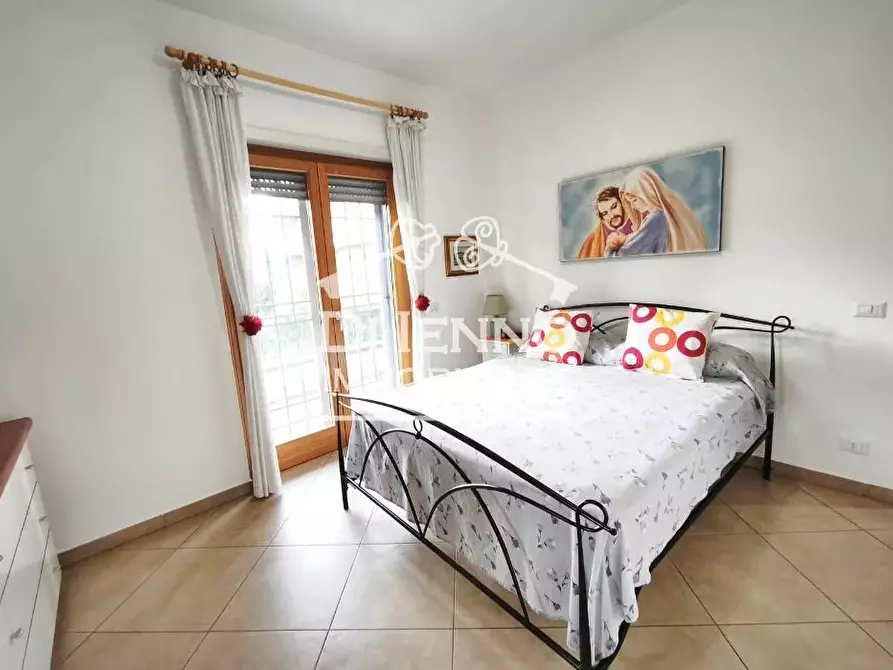 Immagine 32 di Casa trifamiliare in vendita  in Largo Ines Bedeschi a Roma