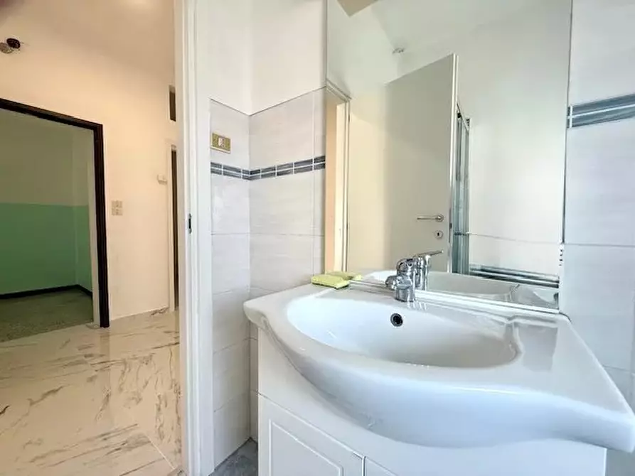 Immagine 9 di Casa trifamiliare in vendita  a Conegliano