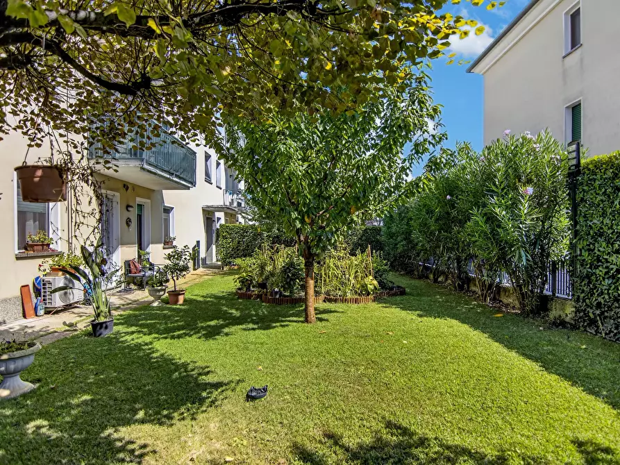 Immagine 4 di Casa trifamiliare in affitto  a Fosso'