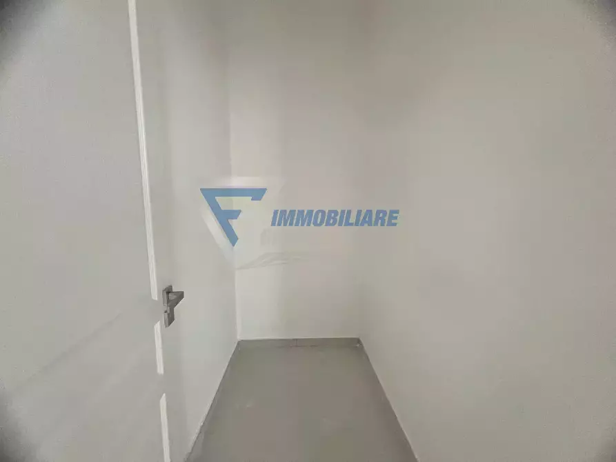 Immagine 5 di Casa trifamiliare in vendita  in via monte bianco a Siracusa