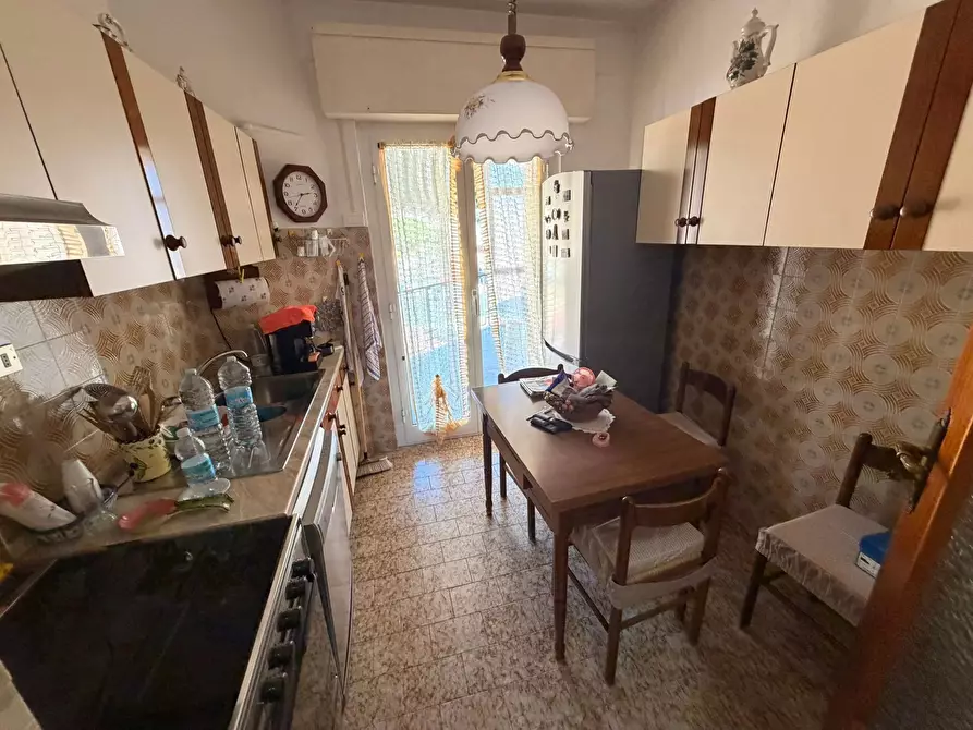 Immagine 9 di Casa trifamiliare in vendita  in Via Cavour, 7 a Ventimiglia