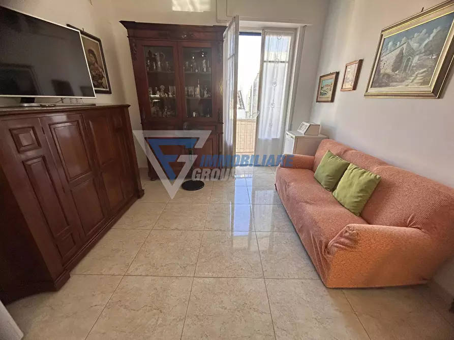 Immagine 8 di Casa trifamiliare in vendita  in Via Isonzo a Siracusa