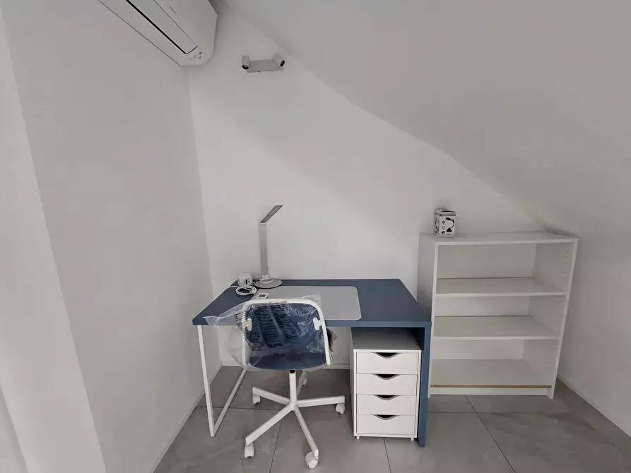 Immagine 9 di Casa trifamiliare in affitto  a Milano