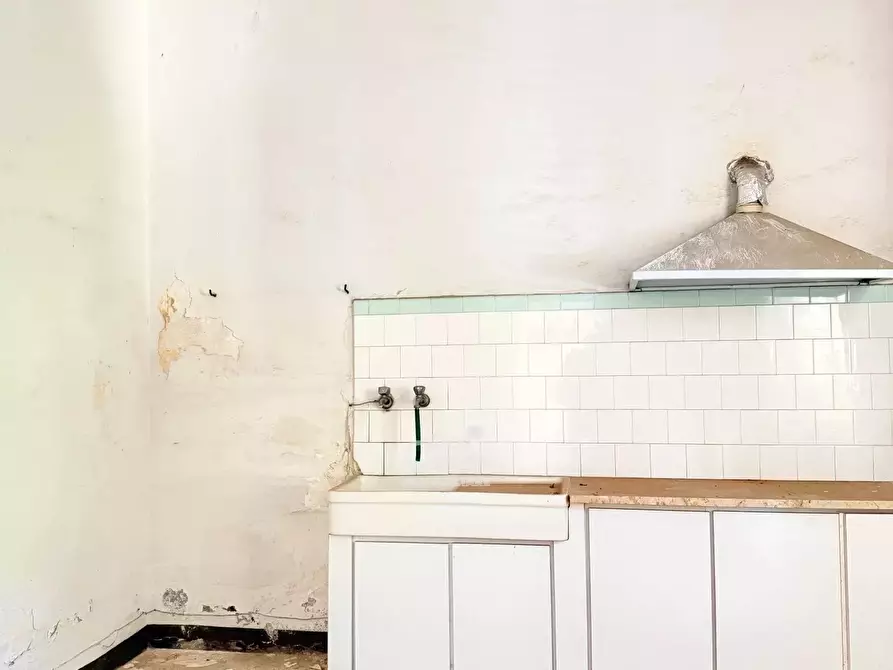 Immagine 9 di Casa trifamiliare in vendita  a Marsala