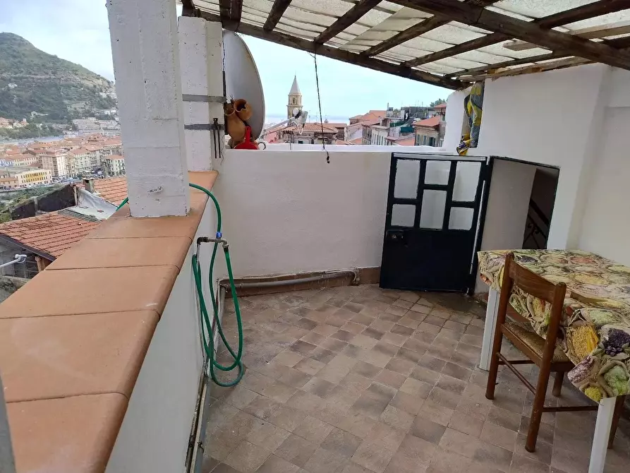 Immagine 11 di Casa trifamiliare in vendita  in Piazza della Fontana, 3 a Ventimiglia