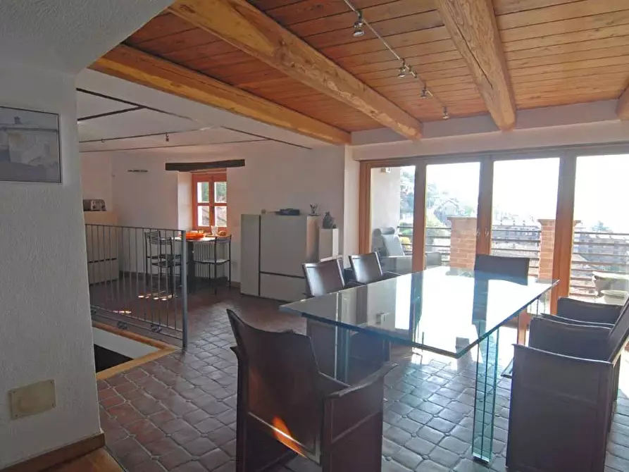 Immagine 5 di Casa trifamiliare in vendita  a Monforte D'alba