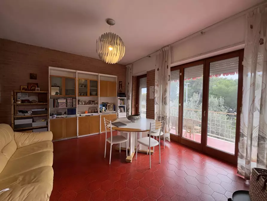 Immagine 3 di Casa trifamiliare in vendita  in Via Stella Maris a Alessandria