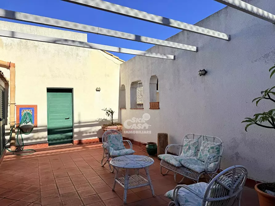 Immagine 14 di Casa trifamiliare in affitto  a Marsala