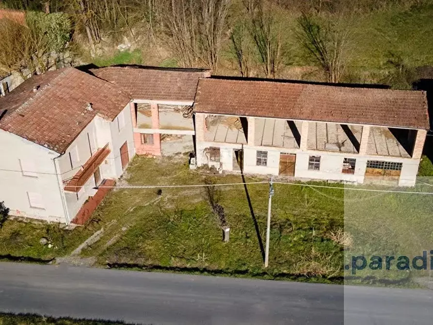 Immagine 2 di Casa trifamiliare in vendita  in Frazione Roverassa a Alzano Scrivia