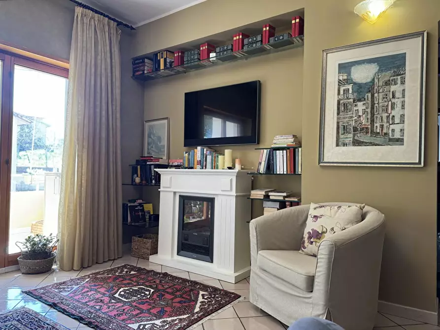 Immagine 2 di Casa trifamiliare in vendita  a Altilia