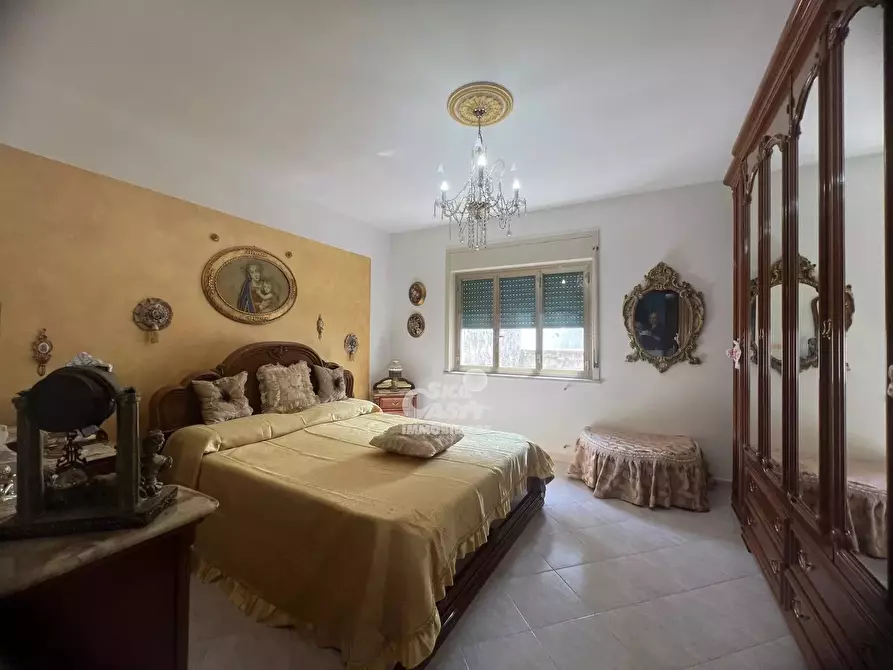 Immagine 8 di Casa trifamiliare in vendita  a Marsala