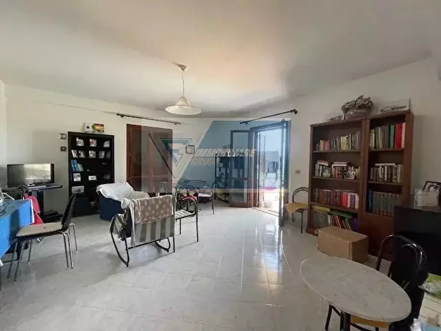 Immagine 3 di Casa trifamiliare in vendita  in Via Nino Martoglio a Siracusa