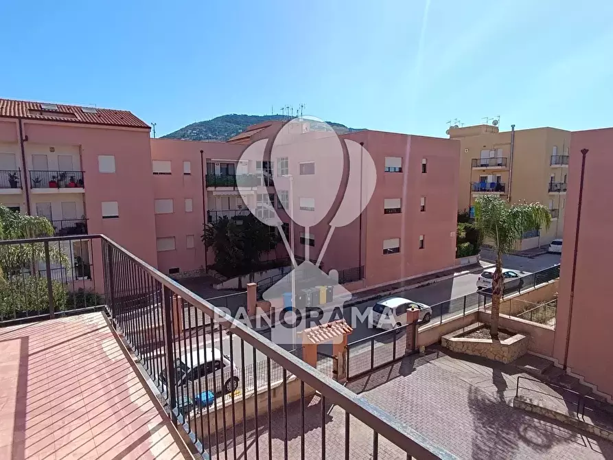 Immagine 27 di Casa trifamiliare in vendita  in 1 Via Don enrico Russo  a Alcamo