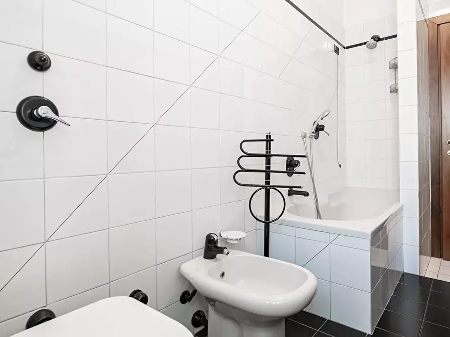 Immagine 36 di Casa trifamiliare in affitto  in via Bartolini, 25. a Milano