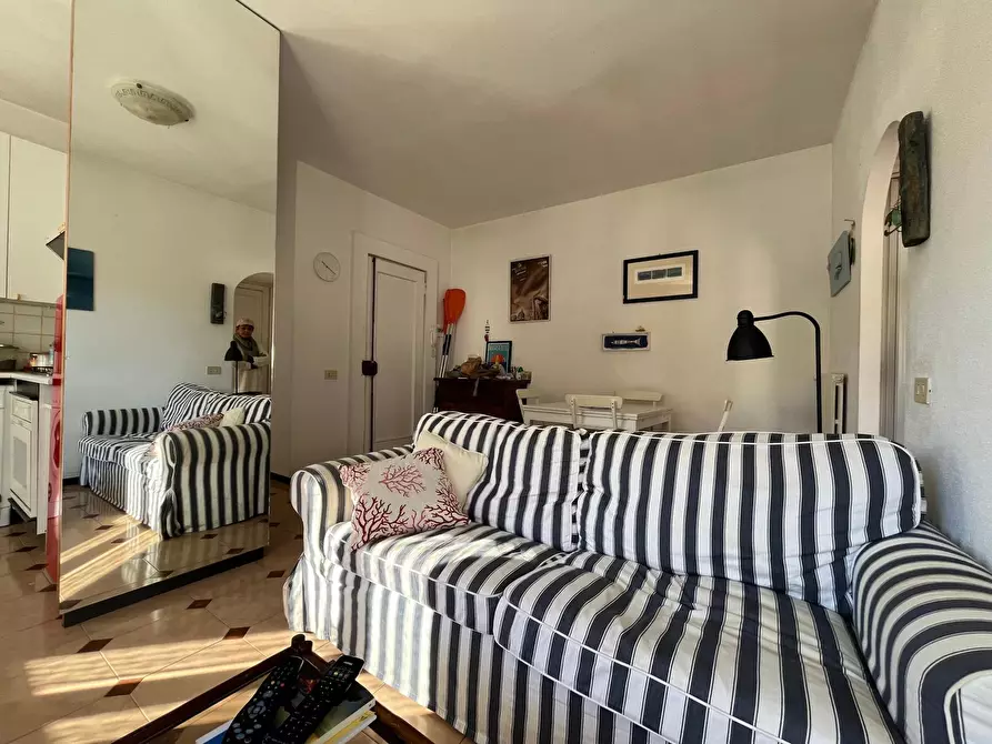 Immagine 4 di Casa trifamiliare in vendita  a Avegno