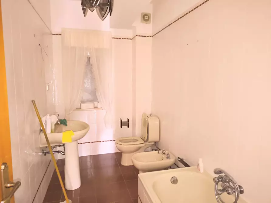 Immagine 28 di Casa trifamiliare in vendita  a Messina