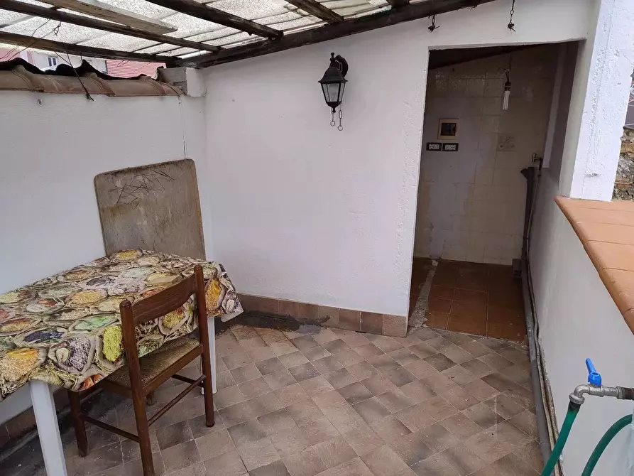 Immagine 12 di Casa trifamiliare in vendita  in Piazza della Fontana, 3 a Ventimiglia
