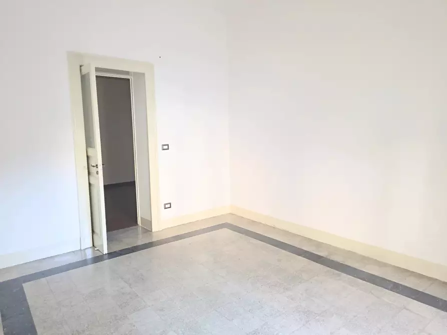 Immagine 9 di Casa trifamiliare in affitto  in Via Nicola Fabrizi, 109 a Messina