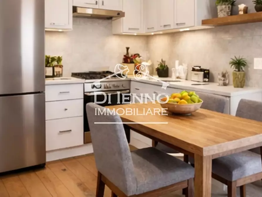 Immagine 3 di Casa trifamiliare in vendita  in Via Augusto Riboty a Roma