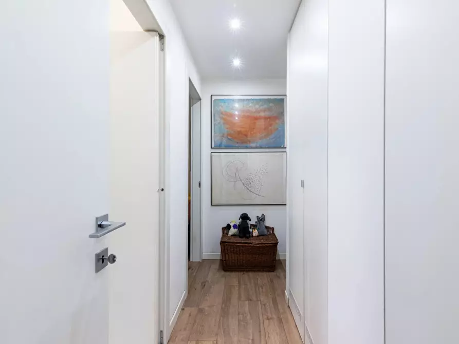 Immagine 11 di Casa trifamiliare in vendita  a Milano