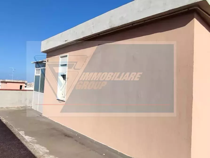 Immagine 8 di Casa trifamiliare in vendita  in Via Menfi, 8 a Siracusa