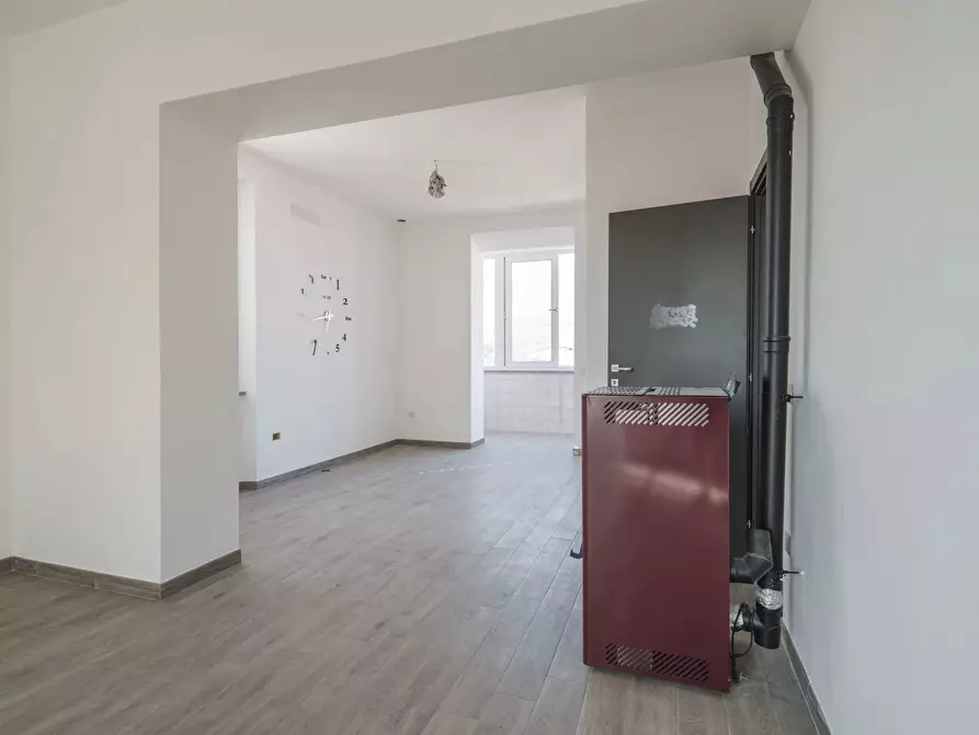 Immagine 6 di Casa trifamiliare in vendita  in Via Umbria, 1 a Macomer