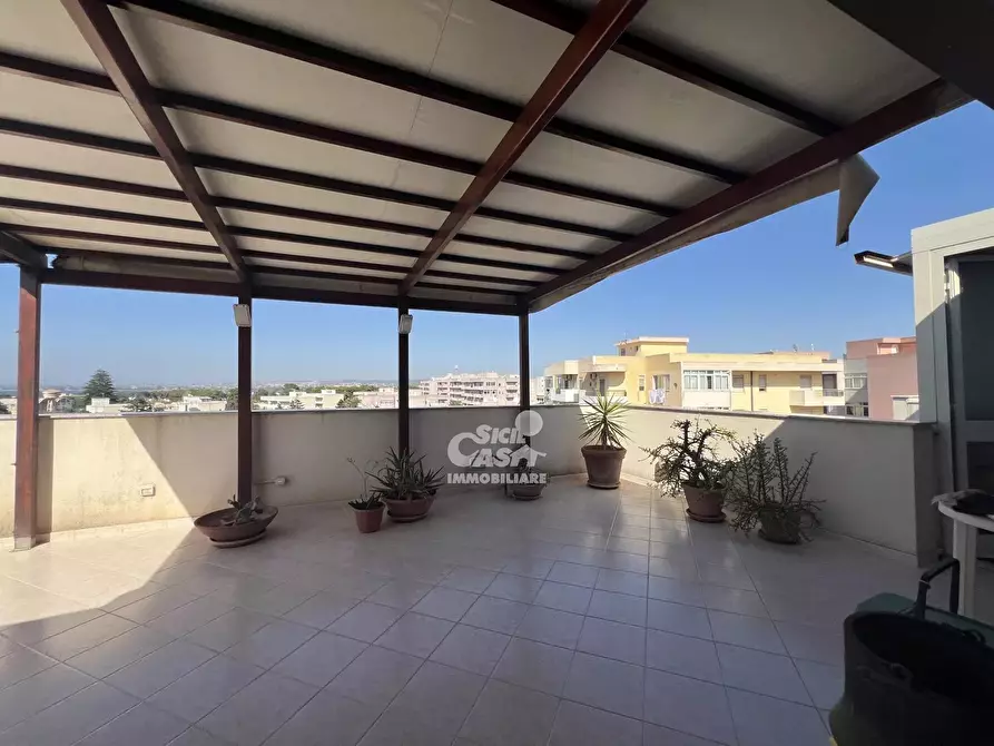 Immagine 2 di Casa trifamiliare in vendita  a Marsala