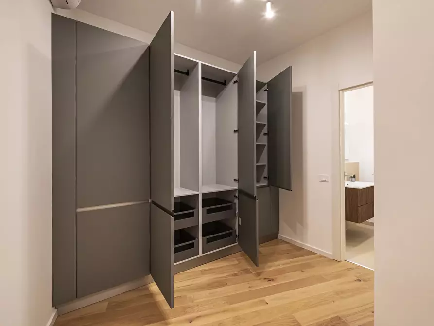 Immagine 22 di Casa trifamiliare in affitto  in VIA TINO SAVI, 76. a Sesto San Giovanni