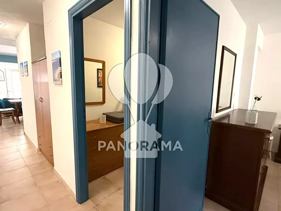 Immagine 7 di Casa trifamiliare in vendita  in Viale di Calatubo a Alcamo