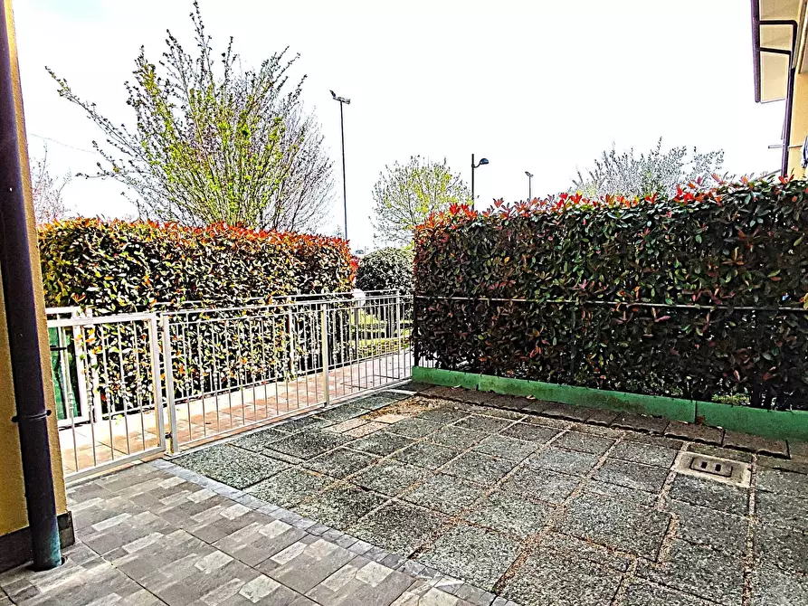 Immagine 12 di Casa trifamiliare in vendita  a Santa Lucia Di Piave