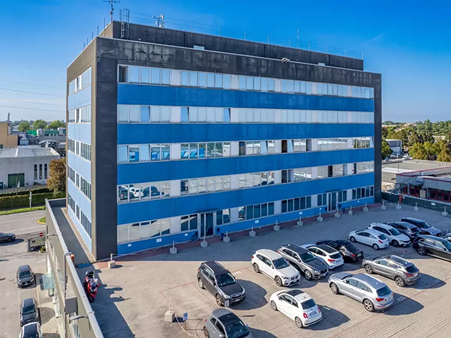 Immagine 2 di Castello in vendita  a Padova