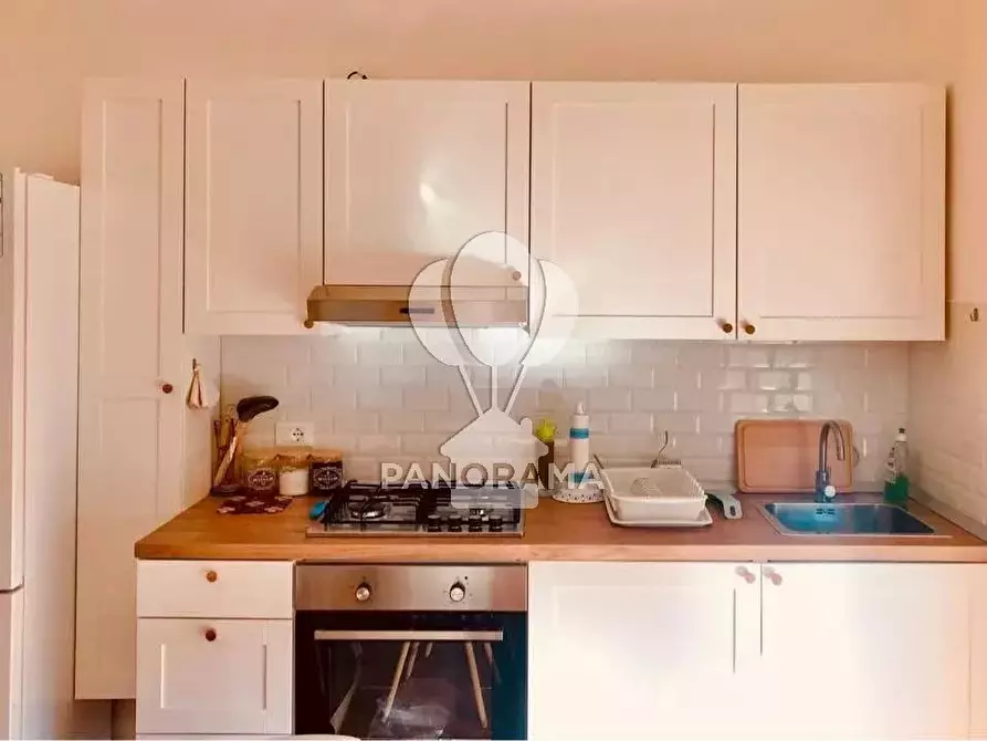 Immagine 2 di Casa trifamiliare in vendita  in via tiziano 16 a Capaci