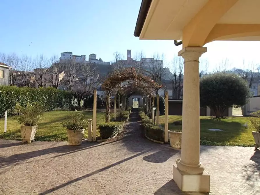 Immagine 9 di Terreno edificabile in vendita  a Dogliani