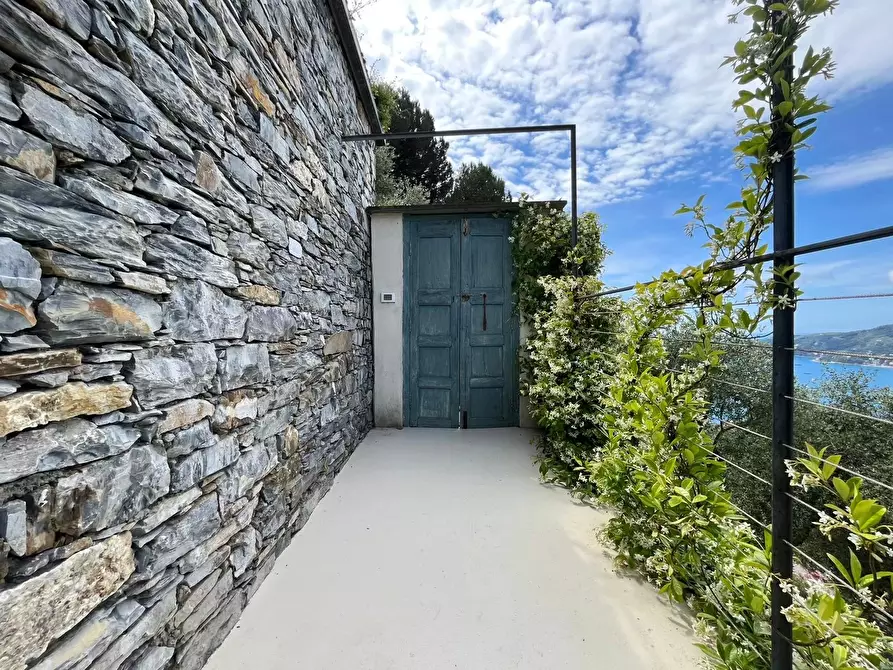 Immagine 27 di Terreno edificabile in vendita  in Via San Bernardo a Avegno