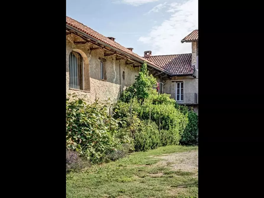 Immagine 8 di Terreno edificabile in vendita  a Bergolo