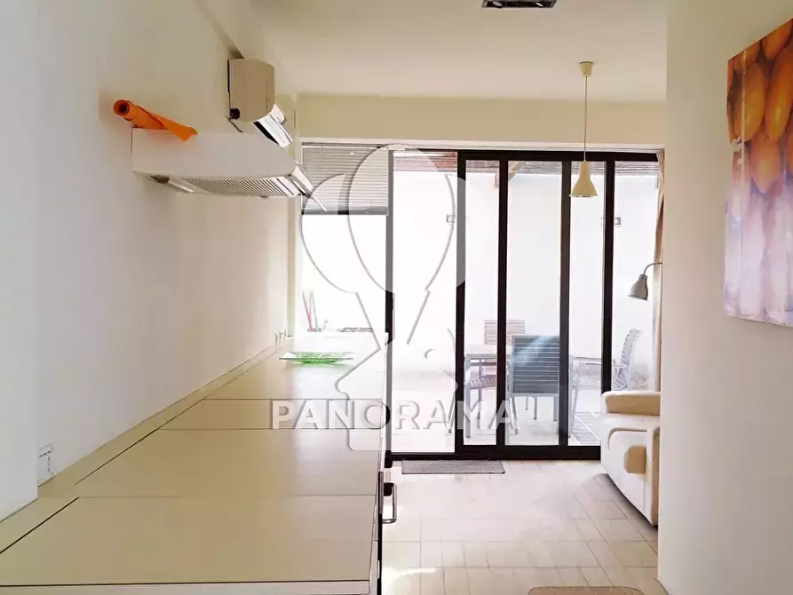 Immagine 27 di Casa trifamiliare in vendita  a Castelvetrano