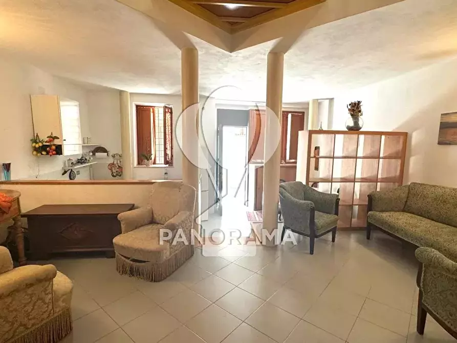 Immagine 8 di Casa trifamiliare in vendita  in via XI Febbraio a Alcamo