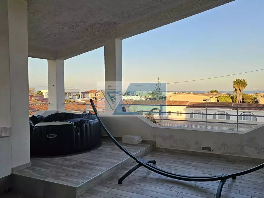 Immagine 4 di Casa trifamiliare in vendita  a Noto