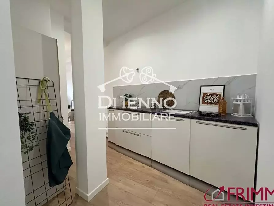 Immagine 8 di Casa trifamiliare in vendita  in Via Teodoro Monticelli a Roma