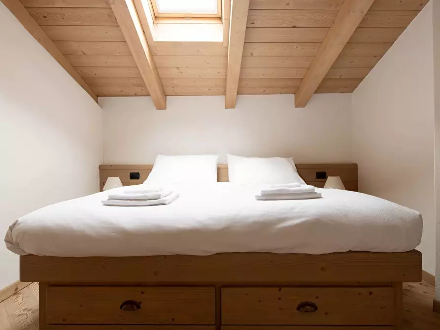 Immagine 22 di Casa trifamiliare in vendita  in Via Roma, 39 a Bormio