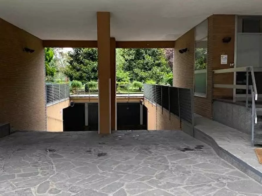 Immagine 41 di Casa trifamiliare in affitto  in VIA RONCHI a Milano