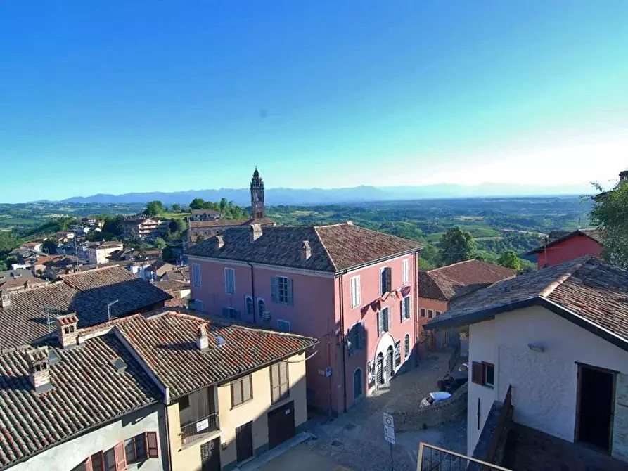 Immagine 29 di Casa trifamiliare in vendita  a Monforte D'alba
