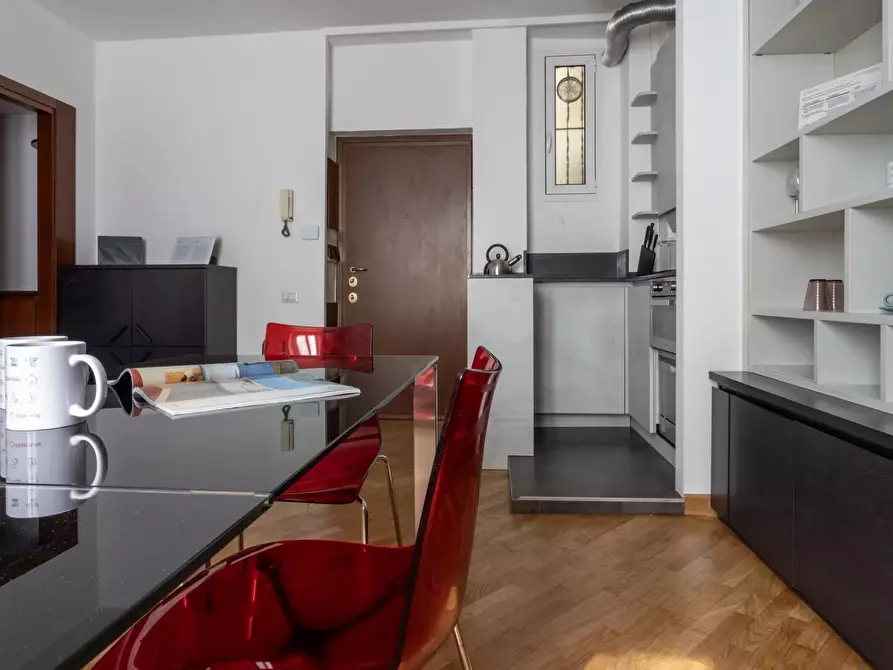 Immagine 7 di Casa trifamiliare in vendita  in Viale Abruzzi, 19 a Milano