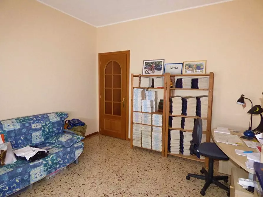 Immagine 11 di Casa trifamiliare in vendita  a Dogliani