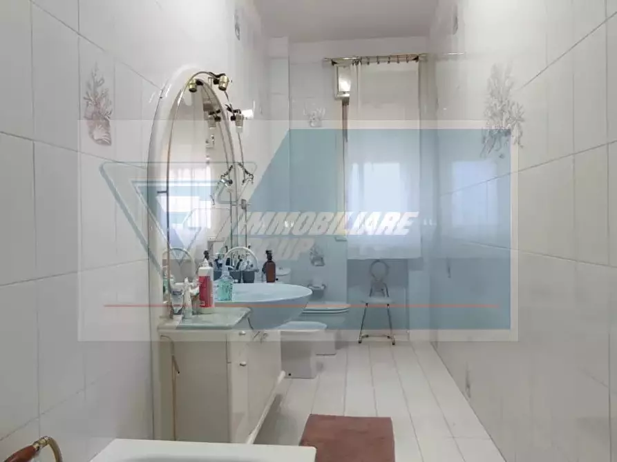 Immagine 16 di Casa trifamiliare in vendita  in Via Avola a Siracusa