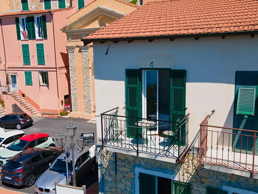 Immagine 10 di Casa trifamiliare in vendita  in Via della Pace, 33 a Ventimiglia