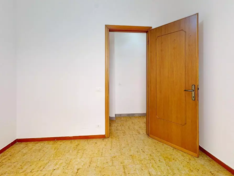 Immagine 9 di Casa trifamiliare in vendita  in Largo Sgorini, 7 a Toirano