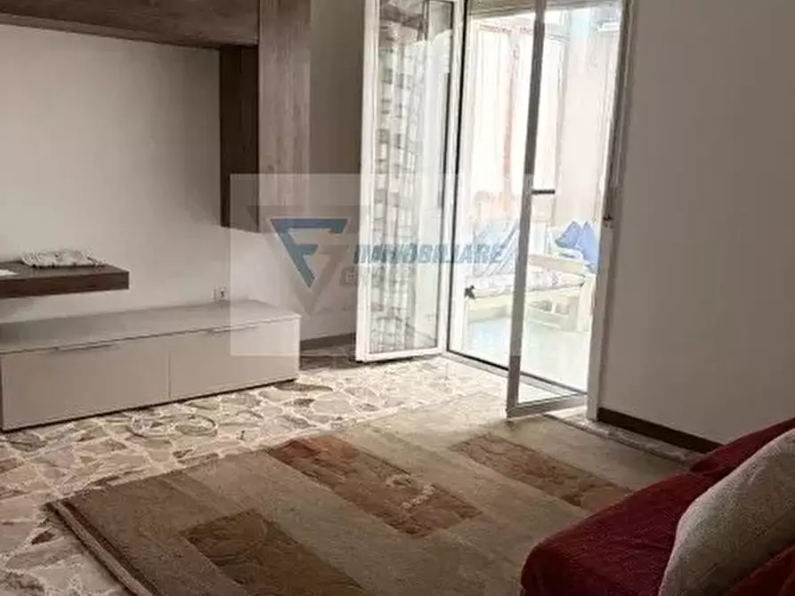 Immagine 2 di Casa trifamiliare in affitto  in Via Unione Sovietica a Siracusa